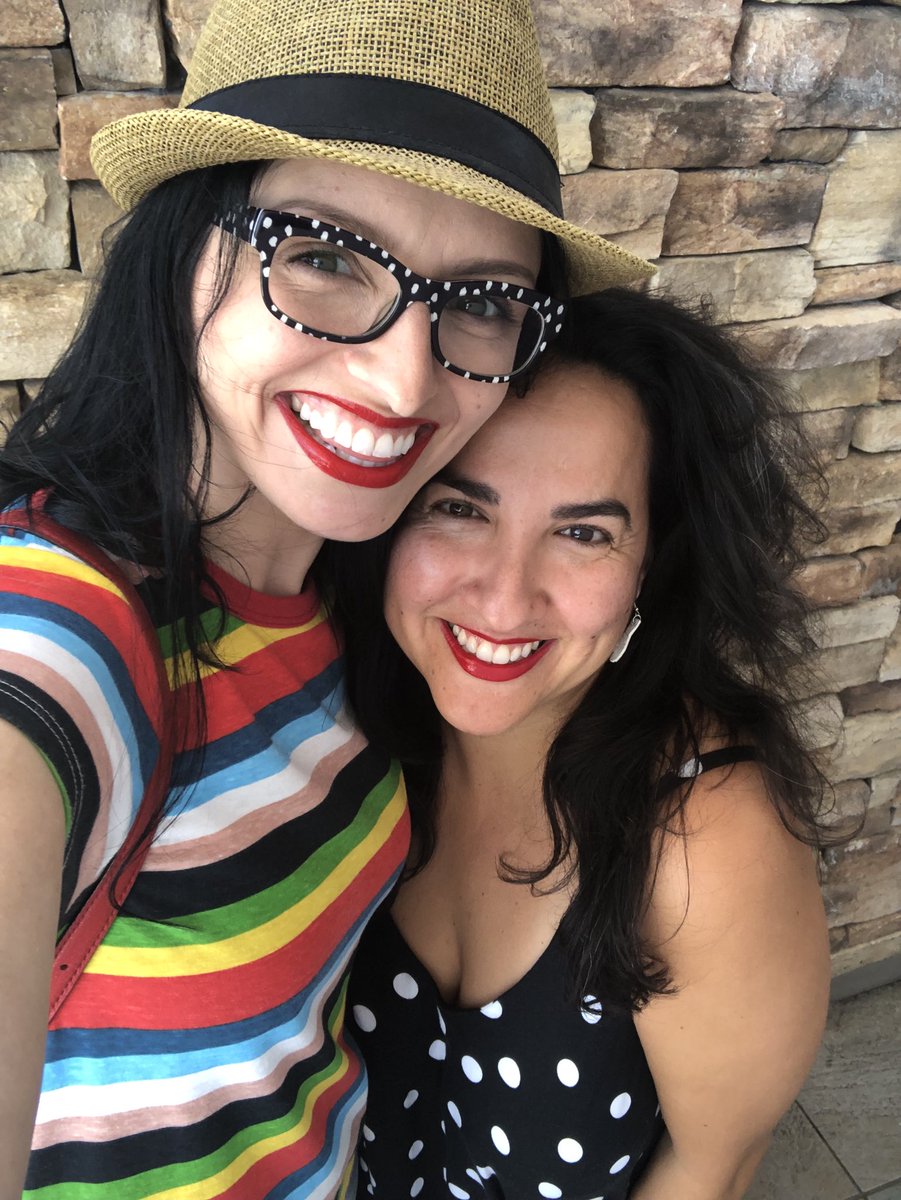 yoyainpismo's tweet photo. Still Celebrating 🎈#SundayFunday #Brunch🍴Date con mi #Amiga @jennapilant 🎊 Woohoo 🙌 Always full of C❤️L🍊R #youcantsitwithus 👯♀️#WeKeepingitReal lol 😂 #RealWild 🐎 Love Ya Girl #VivaLaVida 🤟 https://t.co/rVmEGTI2Bi