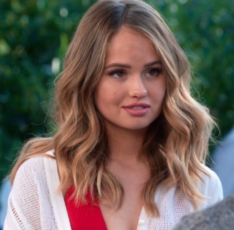 Debby Ryan Looks On Twitter