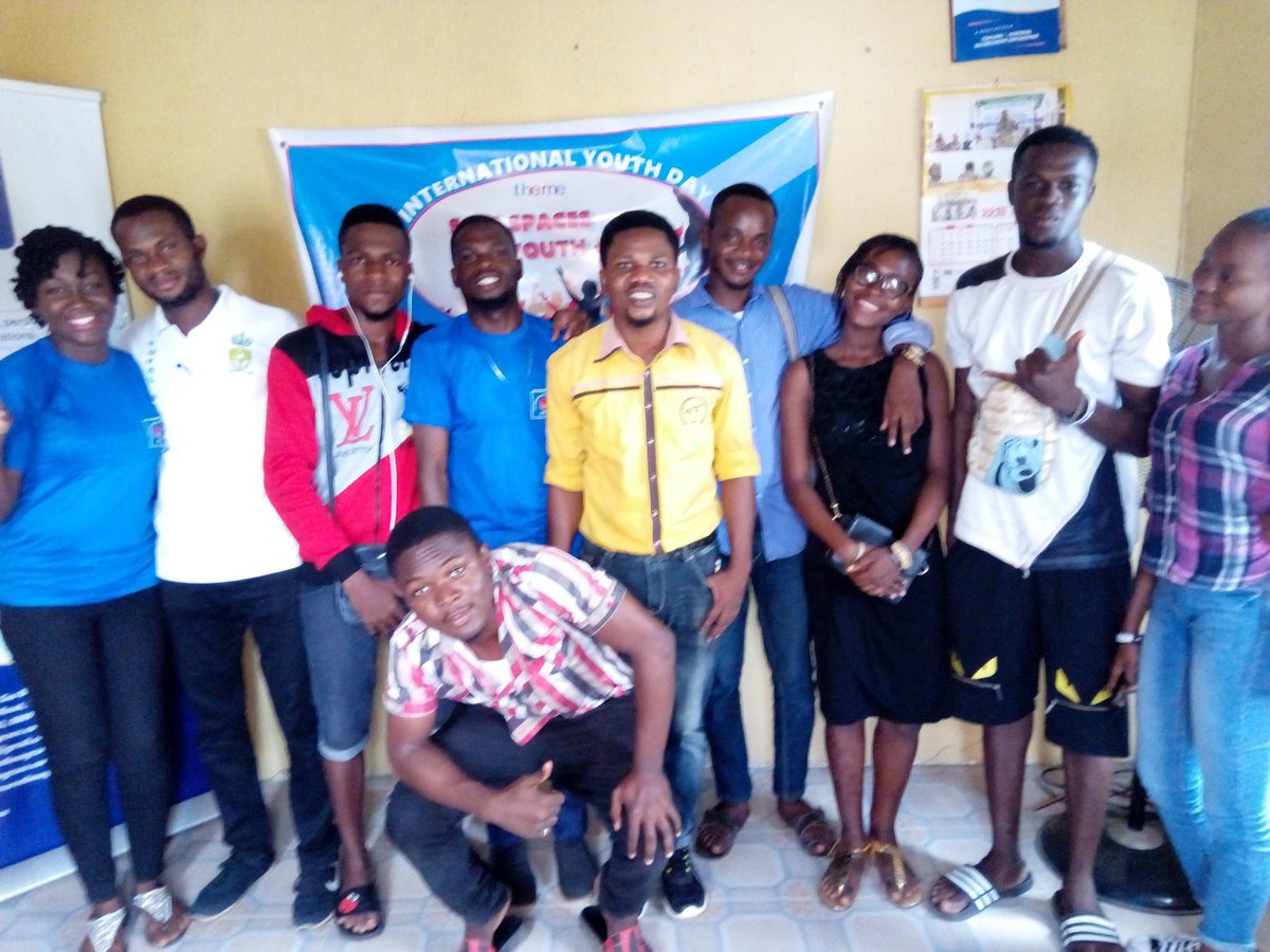 hmgsf_ngo's tweet photo. our Mission today been the #internationalYouthDay is to minimize #teenagePregnacy in our communities. Youths have decided to be wise, informed nd be aware that #teenagePregnacy is not the end of a girl child career!!! we stand strongly to minimize these act.
#HMGSF
#UNyouths https://t.co/taDG4K4wAt