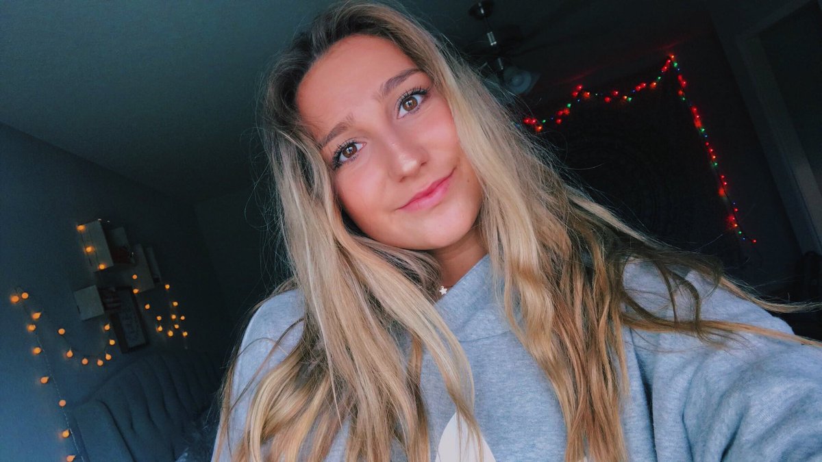 kasandraboulo's tweet photo. rainy dayz☔️ https://t.co/ekAFgV3zr5