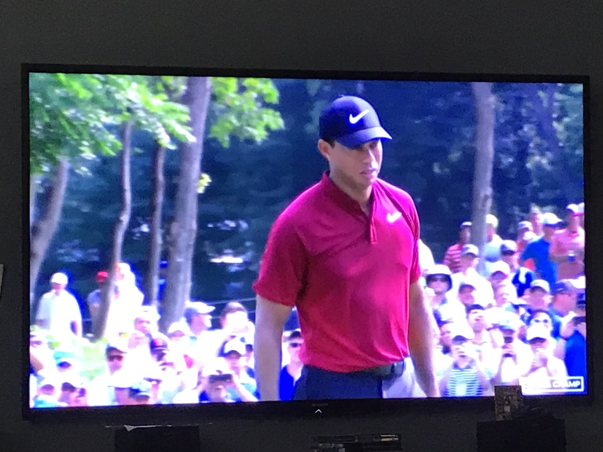 dnix34ucd's tweet photo. If you’re not pulling for @TigerWoods you’re not American! #TigerWoods @PGA #PGAChampionship #sunday #TigerTracker #LiveUnderPar #PGA #tigercharge #PGAChampionship2018 #TigerNation #TigerEffect #letsgo https://t.co/SdSbTxOxXc