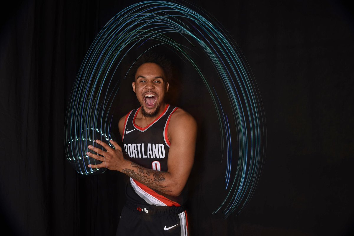 trailblazers's tweet photo. All eyes on the rooks ๐ธ
#NBARooks https://t.co/UTvxZbwjzl