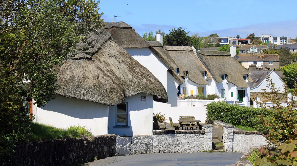 Sean Derbys On Twitter Thatched Cottages In The Beautiful