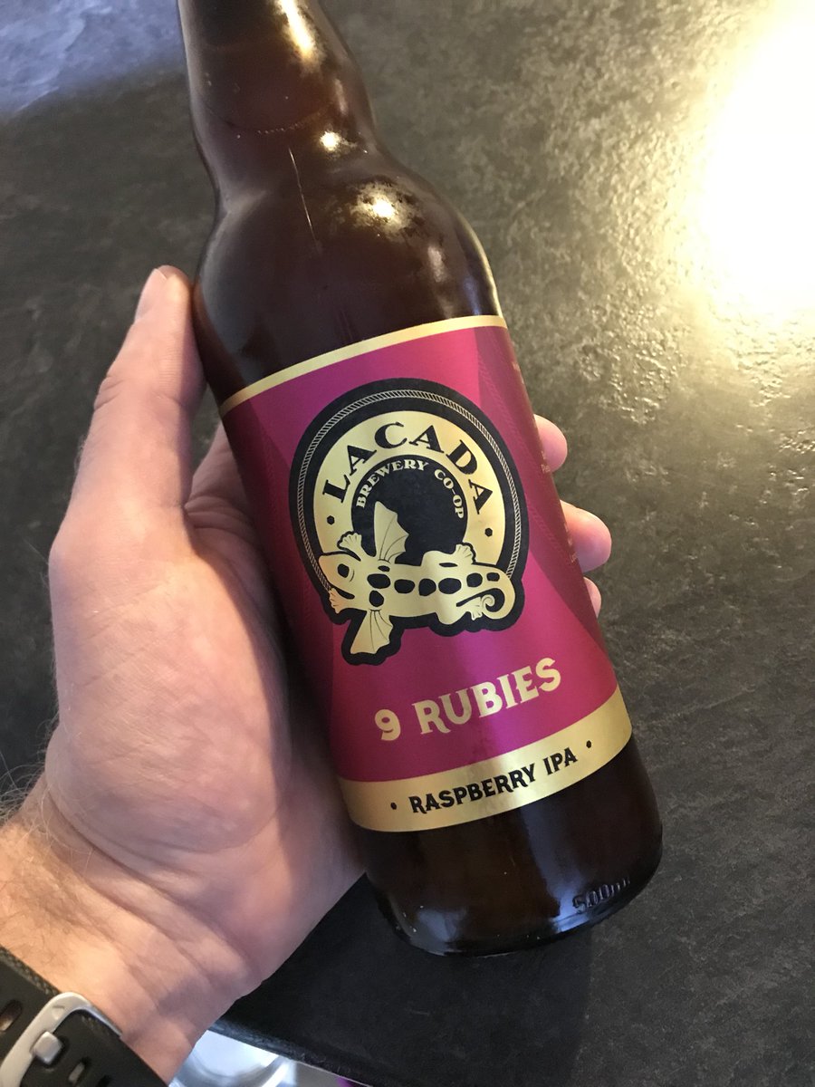niallbstewart's tweet photo. Fantastic brew from @LacadaBrew - managed to get a bottle in Portstewart earlier. Didn’t know what to expect but it didn’t disappoint. #lacada #portrush #9rubies #raspberryIPA https://t.co/QDsFNYsGry