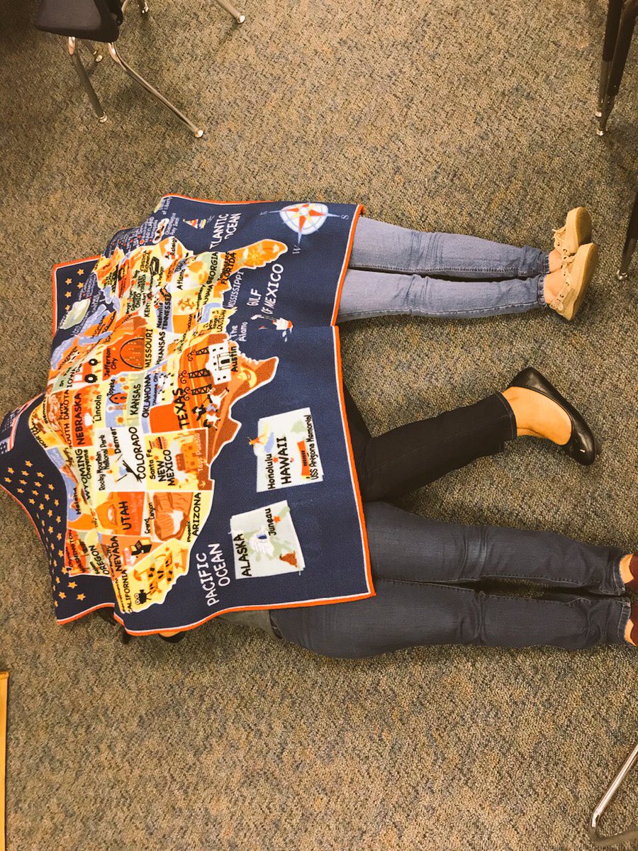 mrsdiaz_alief's tweet image. Can you find us?  #DinoLife #sneed3rdgrade @Aliefsneed @SneedLibrary @Kay_Tee_Jo