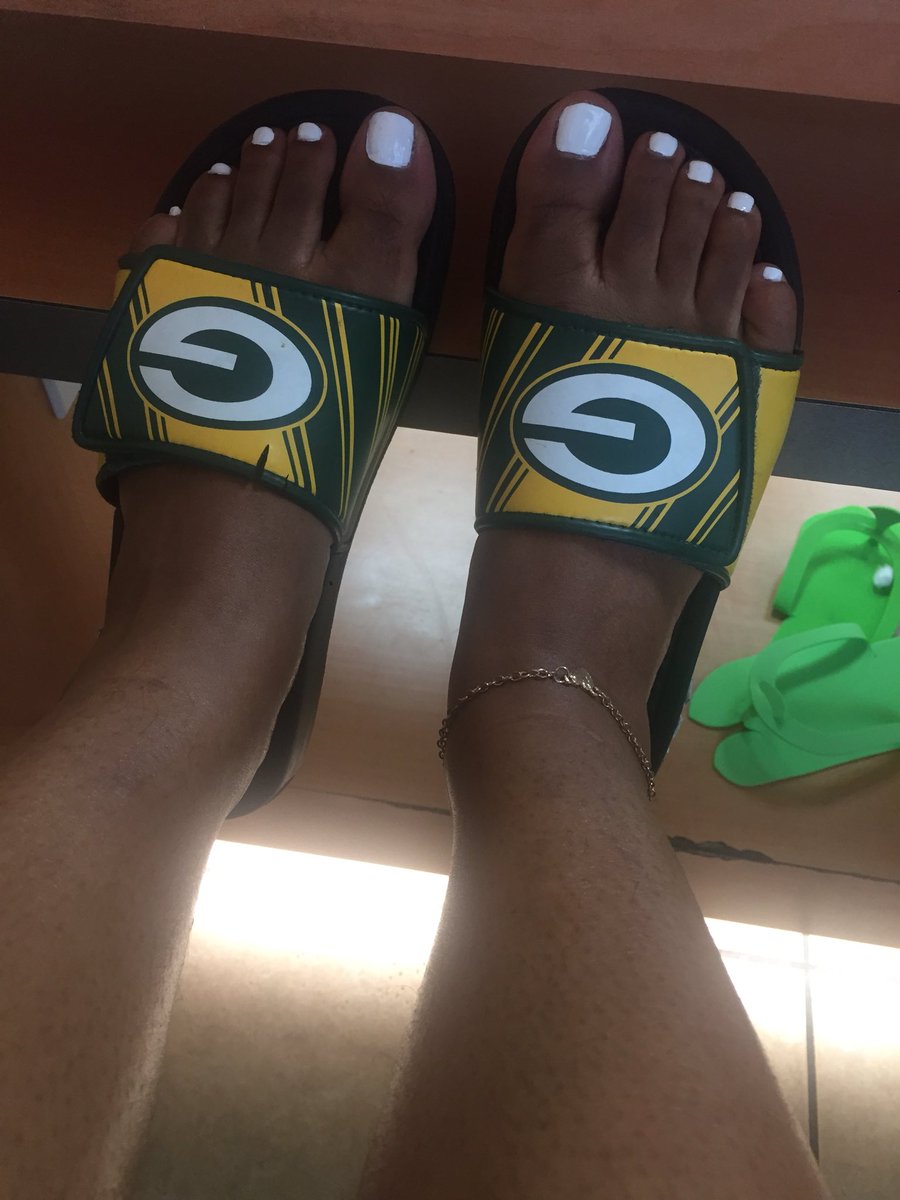 caramelddiva's tweet photo. Something about that white #ccwhite #greenbay #sweetpussisundays https://t.co/twgTN3AYQg