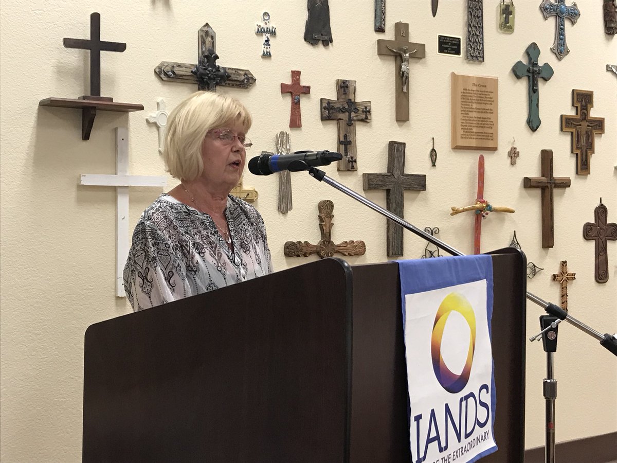 CanonTimothy's tweet photo. Deirdre Dewitt Maltby shares her #NDE to a crowded Paine Hall at the NW Valley Friends of #IANDS gathering this afternoon. He story is recounted in “While I Was Out...” her book about the wisdom and lessons learned from her near death experience. https://t.co/qun4B1oHQY