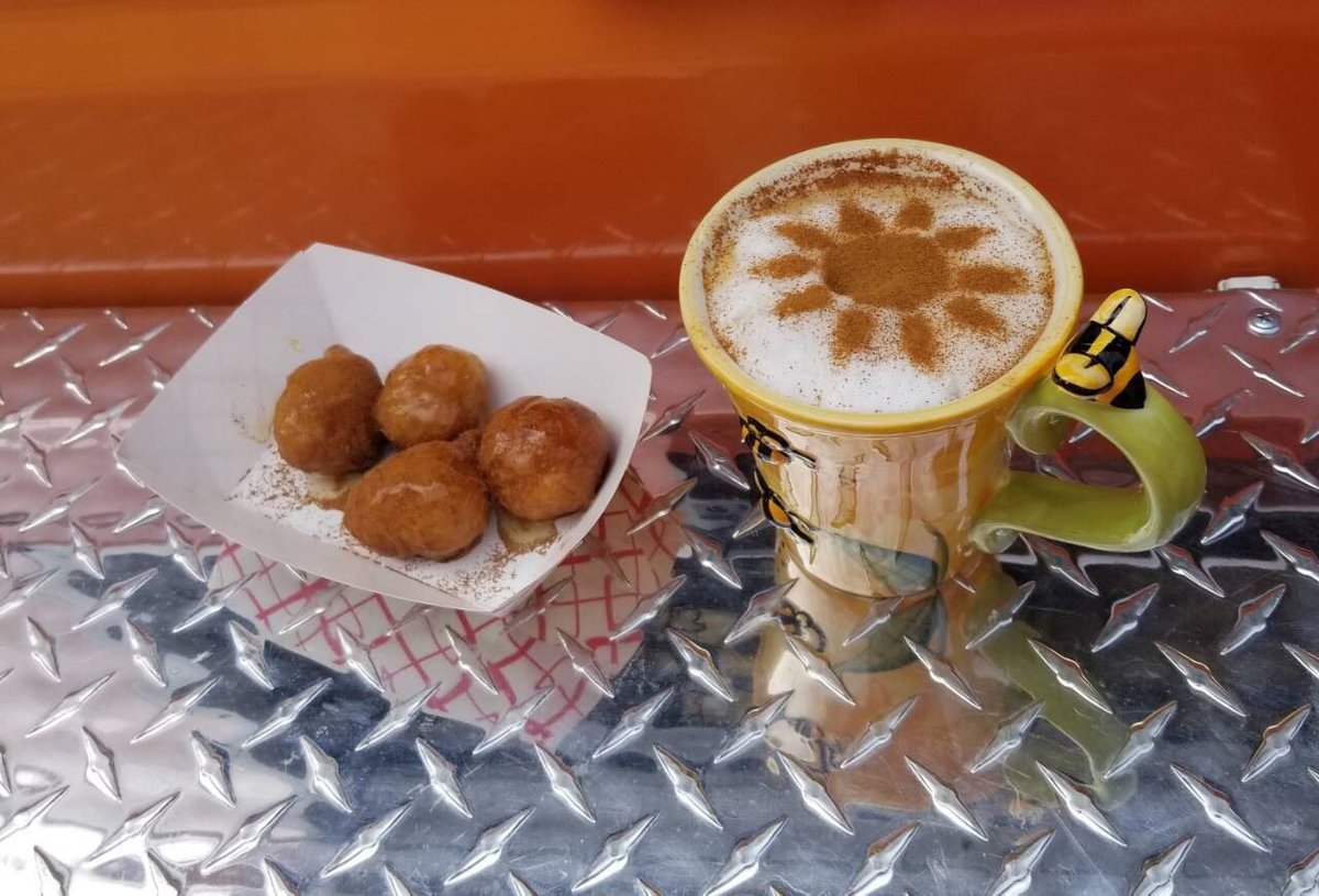 markhambeer's tweet photo. Wow looks so good. We are thrilled to have AEGEAN HONEY BALLS loukoumadesat that Markham Craft Beer and Wine Festival. Come and try their amazing desserts on Saturday August 18th and Sunday August 19th. #aegeanhoneyballs #desserts #markham #craftbeer #toronto #markhambeer https://t.co/ocWRyNyXZF
