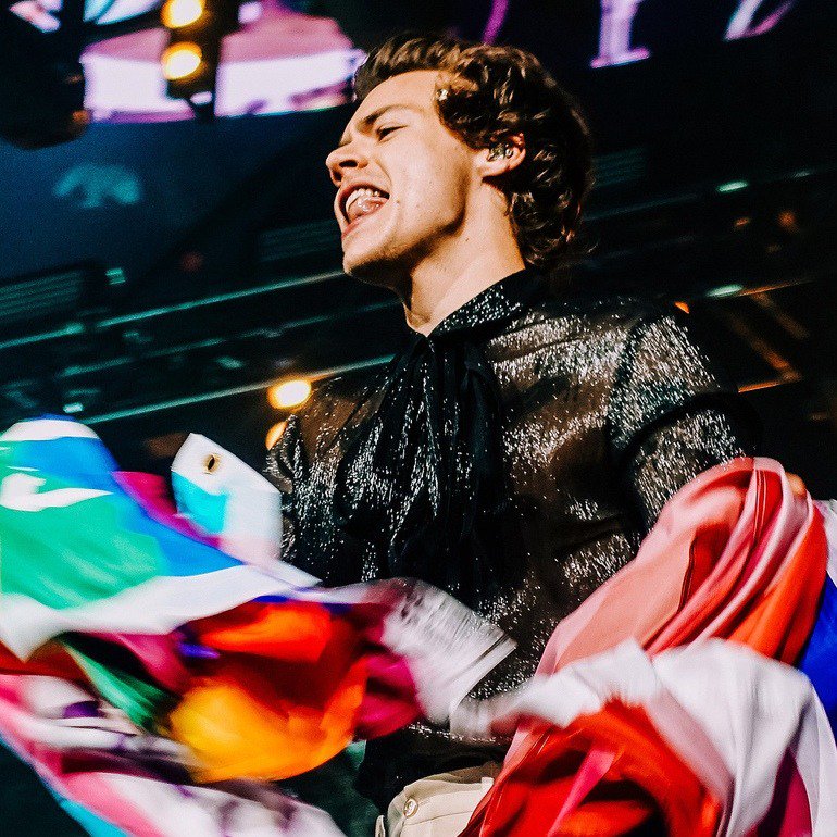 ciaopiacereanna's tweet image. You&apos;re my rainbow after the worst storms.

#TeenChoice #ChoiceFandom #Directioners @onedirection