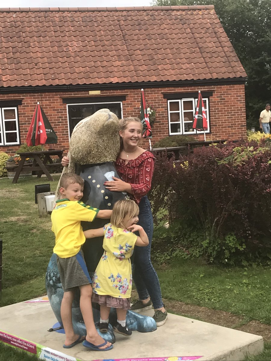 Kate Elliott Herren tweet media