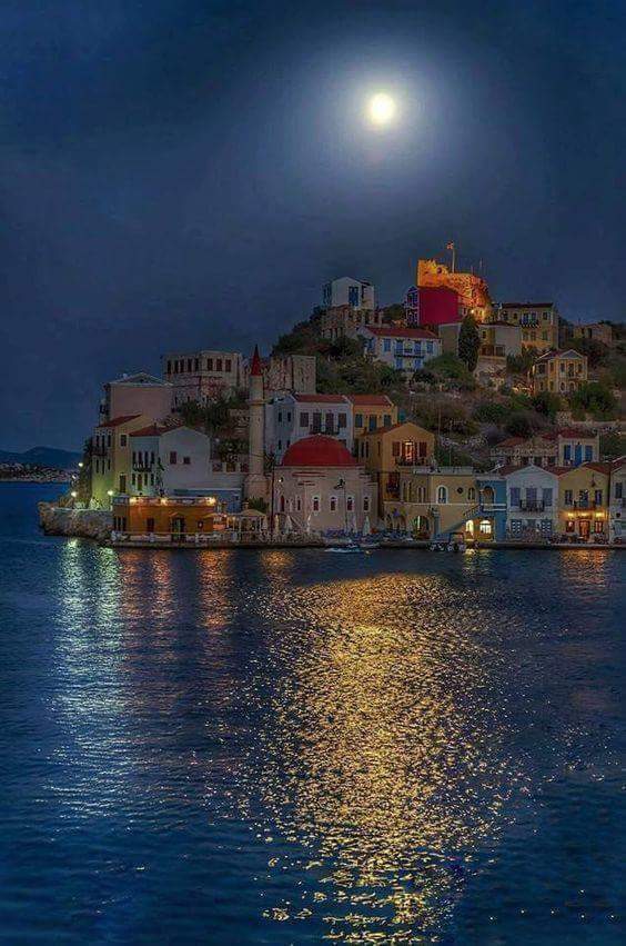 flavio_fdv's tweet photo. Kastelorizo Island, Dodecanese, Greece #WeLoveGreece https://t.co/izzH7bV1cK