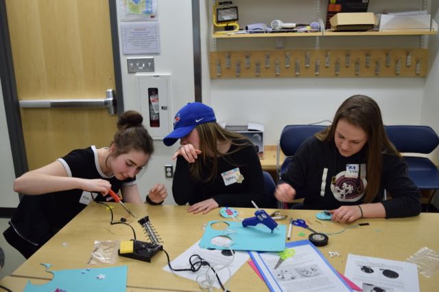 GirlsExpPhysics's tweet photo. BC Teachers! Have you been looking for ways to inspire the girls in your STEM classroom? Join us on August 22nd @SFU Burnaby for our all new professional development workshop. #bced #girlsinstem https://t.co/GtYfiIoRXq https://t.co/yggYP9SA8P
