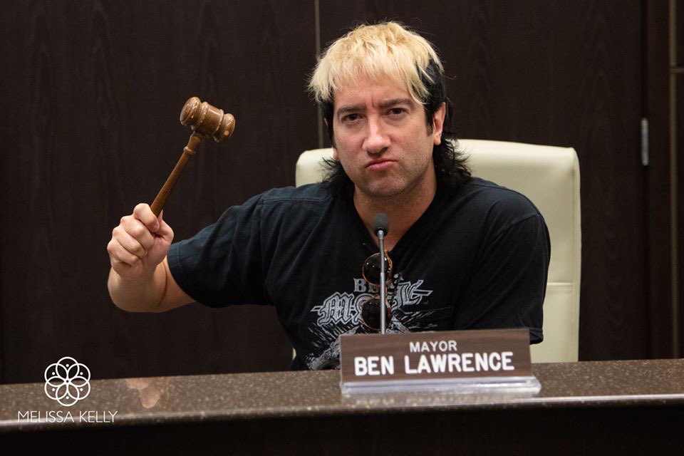 MelDKelly's tweet photo. When @plainwhitets comes to your town & takes over being mayor. #TomForMayor https://t.co/UWPp2WwDJT