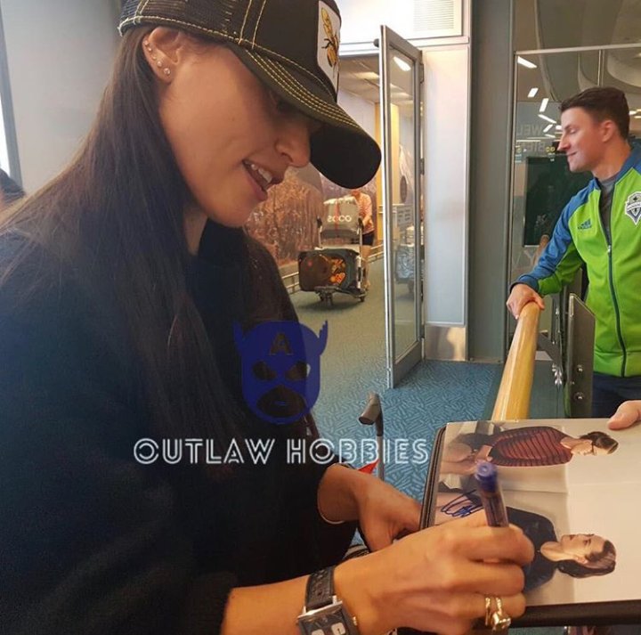 RT if you love #KatieMcGrath