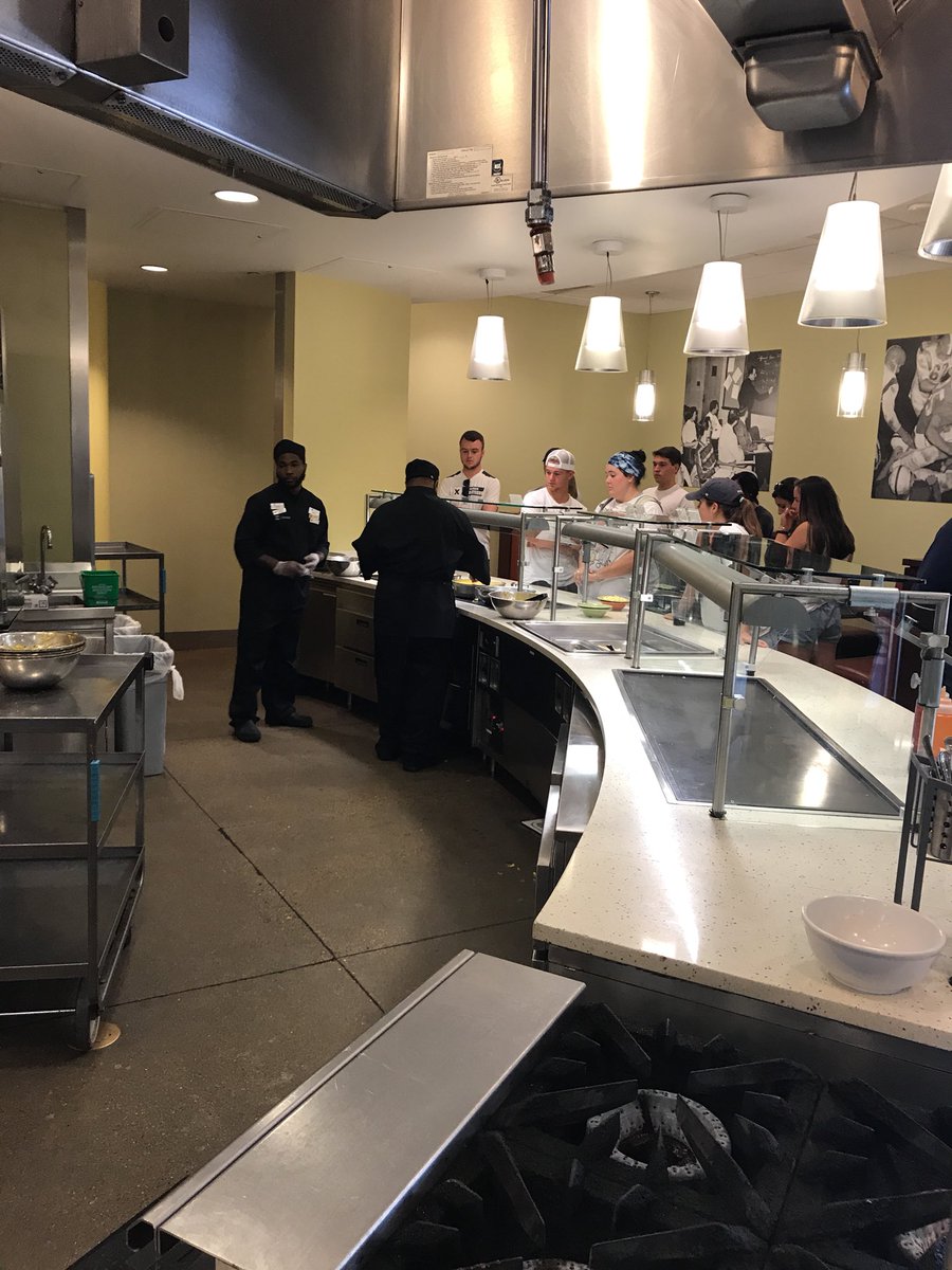 EdDevoid's tweet image. Macaroni and cheese bar a hit at the Caf.