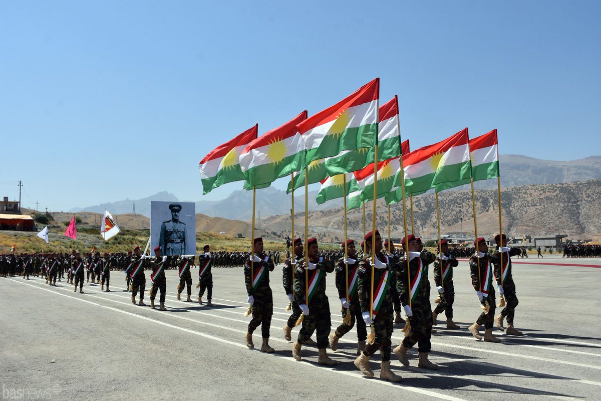 PeshmergaNews's tweet photo. 800 #Peshmarga solders finish special 3-months training in Soran today, Southern Kurdistan(KRG). Najat Ali Commander of 80th Peshmarga legion said: "We'll do our best to unite and regulate the Peshmerga forces". https://t.co/rBibFFV83p