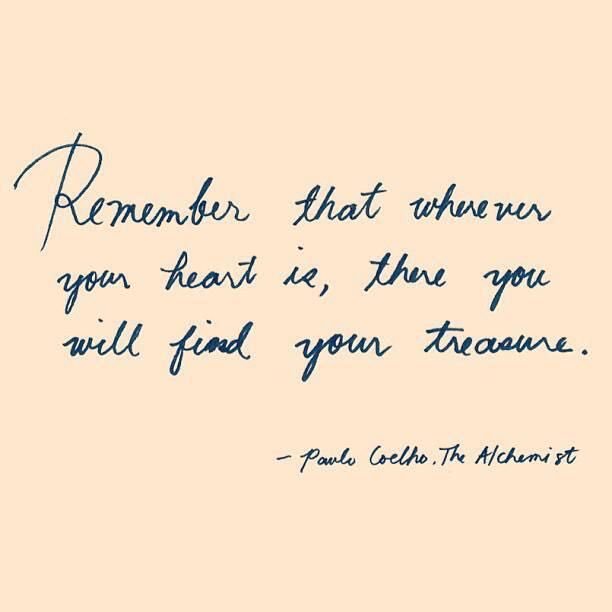 The Alchemist//  @paulocoelho This is one of those little books that changes your life if you let it. It’s beautiful and inspiring. A lot about faith, a lot about life, and a lot about love. A beautiful read and definitely one of my favorites. fave quotes: