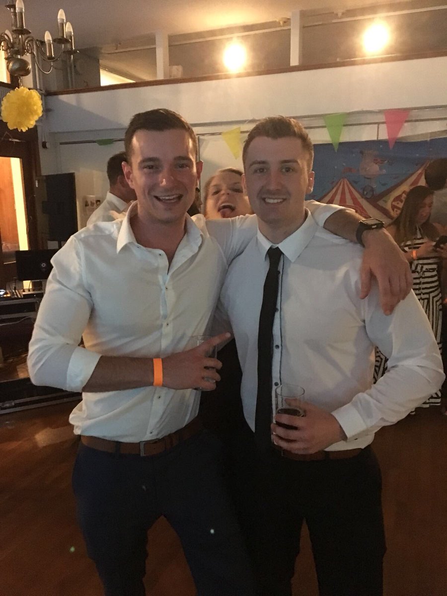 SamMasonJordan's tweet photo. Summer ball https://t.co/DGCLcpYy2t