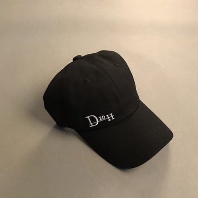 HSW_dressroom's tweet photo. 🌟 모자 정보
브랜드 : D.XO.H
이름 : 사이드 로고 볼캡
가격 : 35,000원
컬러 : Black
🔗 https://t.co/XKDd1gqp2v
#하성운 #워너원 #HASUNGWOON #WANNAONE #ハソンウン #河成云 https://t.co/xckBN7NErf