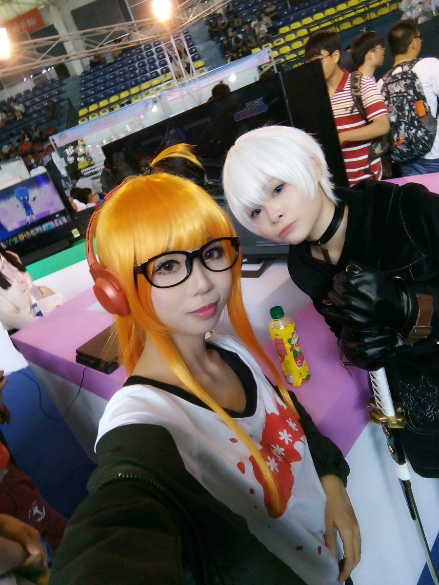 rul_rulia's tweet photo. Xong 2 ngày fes tại gian hàng Sony👌👌👌 quay dìa làm đồ khách với làm bài tiếp 💪💪💪
#touchfes #NieRAutomata #9s #2b #Persona5 #FutabaSakura https://t.co/bzq1fK4a5t