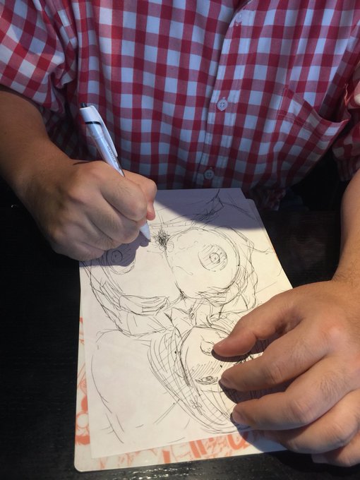 結構な高級肉食べた後にラウンジに案内されてくつろいでたら一緒に来た人が「今日パイズリの日だから」と言っていきなりエロ絵を描き始めたんですけどー 