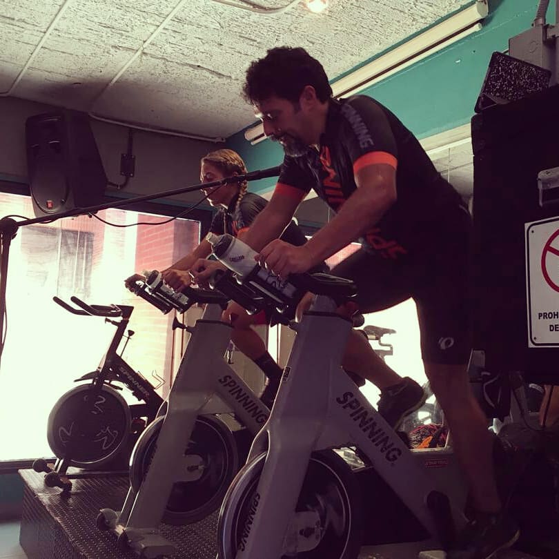 PlanetFitSpin's tweet photo. El #BikeSessions de #Agosto exclusivo y gratuito para #InstructoresCertificados de #Spinning siempre fomentando la práctica segura y adecuada del verdadero #indoorcycling. Ahora contamos con @pango1 como M.I. ! Los esperamos en #Septiembre en la edicion #5Aniversario @ALEDIAZM https://t.co/EpzQ87KrRW