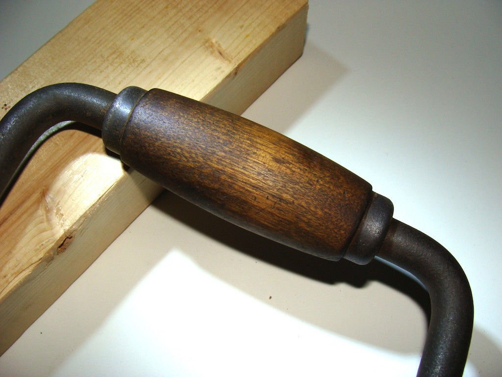 TaiChi_John's tweet photo. #Vintage #Antique #Hand #Drill #Brace #Ratcheted #Reversible #Wood #Grips - Beautiful, antique hand drill in working condition. - FOR SALE at EBAY - https://t.co/fY0aRVaWDN https://t.co/boWlB2nLVG