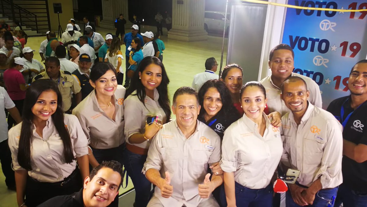 TReporta's tweet photo. Nuestro equipo de Telemetro Reporta trabajó para brindarle todos los detalles de las elecciones primarias de Cambio Democrático. ¡Gracias por su preferencia!  #Voto19 @AracelisQuinter @HugoFamania @JUANIZAMBRANO @amethps @MiaMun0z @JosGaribaldi1 @Celayda23 https://t.co/mQoT8GwWV6