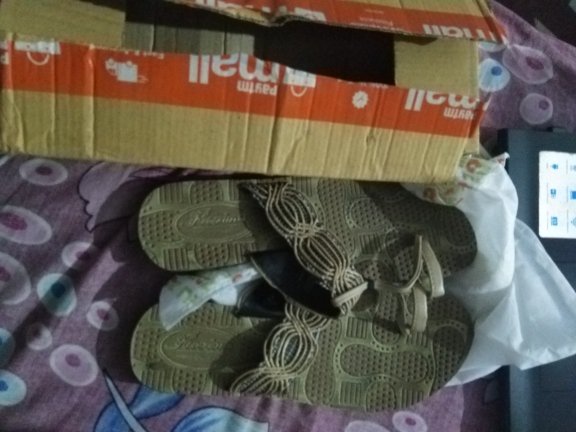 Rajnandni5's tweet image. I buy neoz woman's slipper from paytm and they gave me another brand's used slipper.now they don't pick this product and m still waiting and thinking of my ₹550.#fraudpaytm #Paytm is careless about his customers #paytm leaks personal information of their customers.