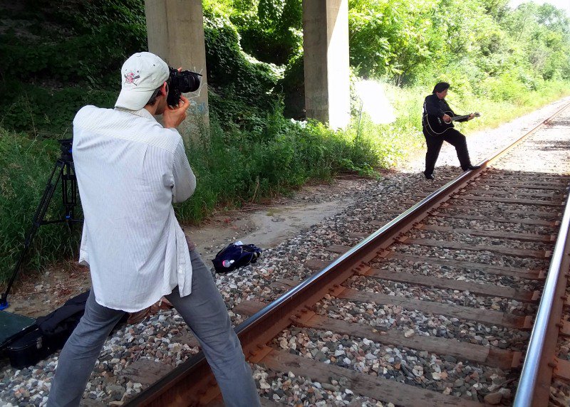 JCashTributeVT's tweet photo. Johnny Cash Tribute artist, George Richard, spent Sunday afternoon with his talented photographer, Mr. Mike Fisher! (Ms. Holly Barrett-Willard, from Studio M in S. Burlington, is George's incredible make-up artist!) Here are some "behind-the-scenes" photos of the day.  🤠 https://t.co/JwiP4bFK1W