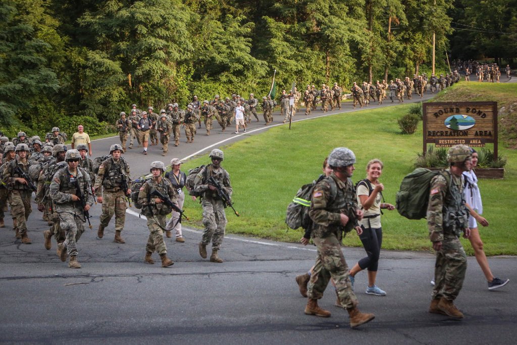 allykeirn's tweet photo. Alarms are set and bags are packed! 2 am wake up for a 12 mile ruck #AllForTheCorps @emmadamz @MimiANary @chanbuning https://t.co/6Bj0ljfCe7