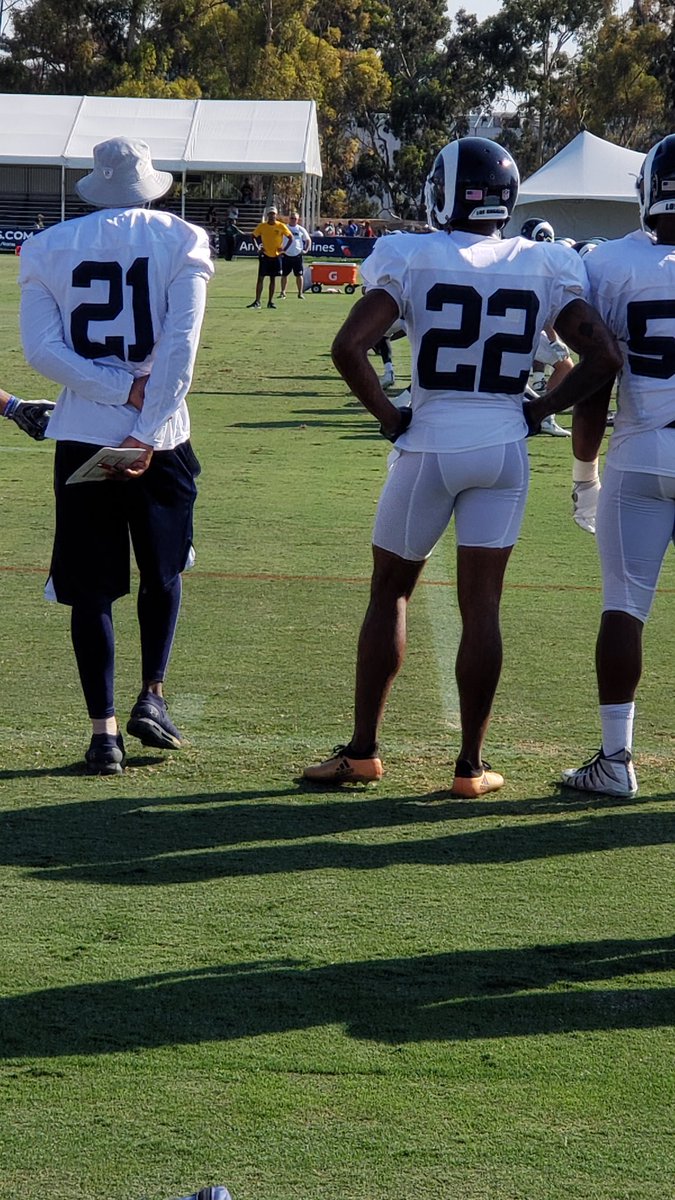 DraftDayDice's tweet photo. @508Talk @DougFallNFL @MyFantasyLeague @JustinMacMahan @BlakeSullivanFF @SavageBoston @RamsNFL 22 is now a Rams. Who dat next to him, AQIB TALIB. Rams secondary is no joke.
Rams Training Camp. #draftdaydice https://t.co/B2BgGsP5Ay