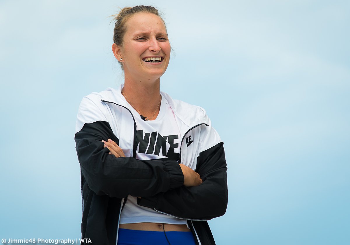 MARKETA VONDROUSOVA - Página 2 DkcVRI4UwAEV3iX