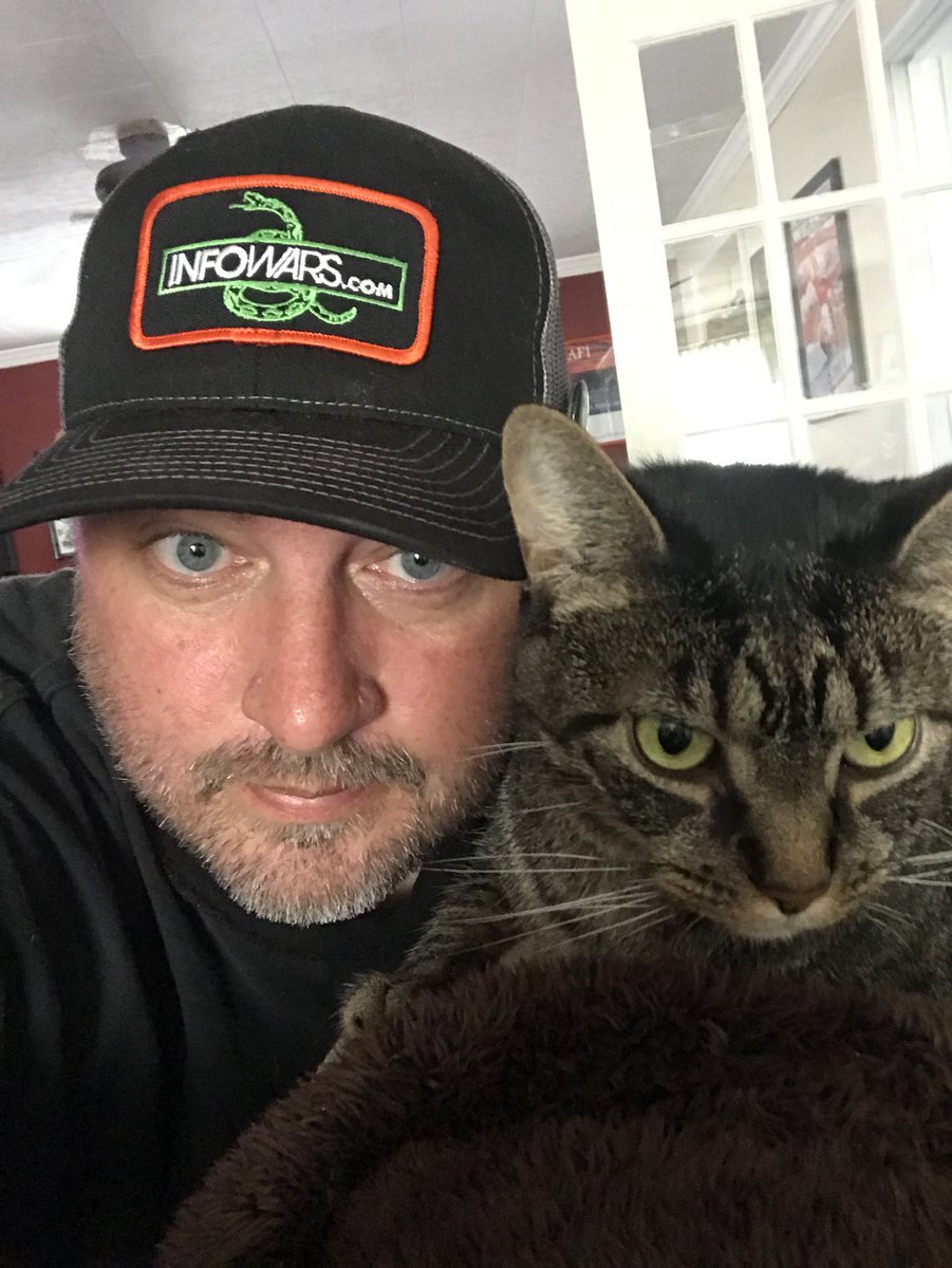 ChrisSuperstar1's tweet photo. Freedom of speech isn’t free!! And Sam Kat doesn’t like it one bit..#FreeAlexJones #infowars #FreedomOfSpeech #leftlunitics #SamKat #prisonplanet #1776 #1984 #CENSORED #WWG1WWGA #meow #onesidedpolitics #AlexJones https://t.co/M8e7bdmBaC