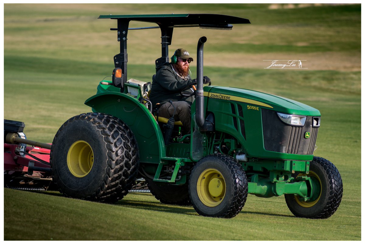 714Jeremy's tweet photo. Here's the @JohnDeere  and the Kesmac serving our 120 acres of fairway. 

#golf #turf #tractor #mow https://t.co/nQsQkXKRZH