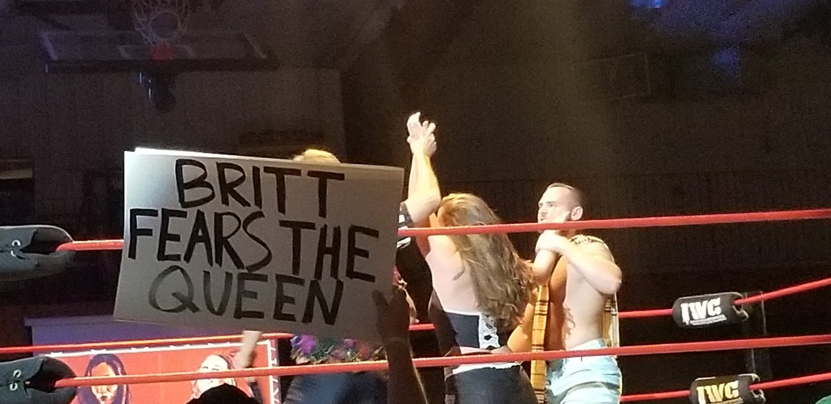 The ladies of @IWCwrestling saw action as @TheKtArquette took another win defeating @bloodyxadorable & after she proceeded to call out @RealBrittBaker to come home and defend her title! 
#QueenOfTheSilverScreen
#Brittsburgh 
#CagedFury18