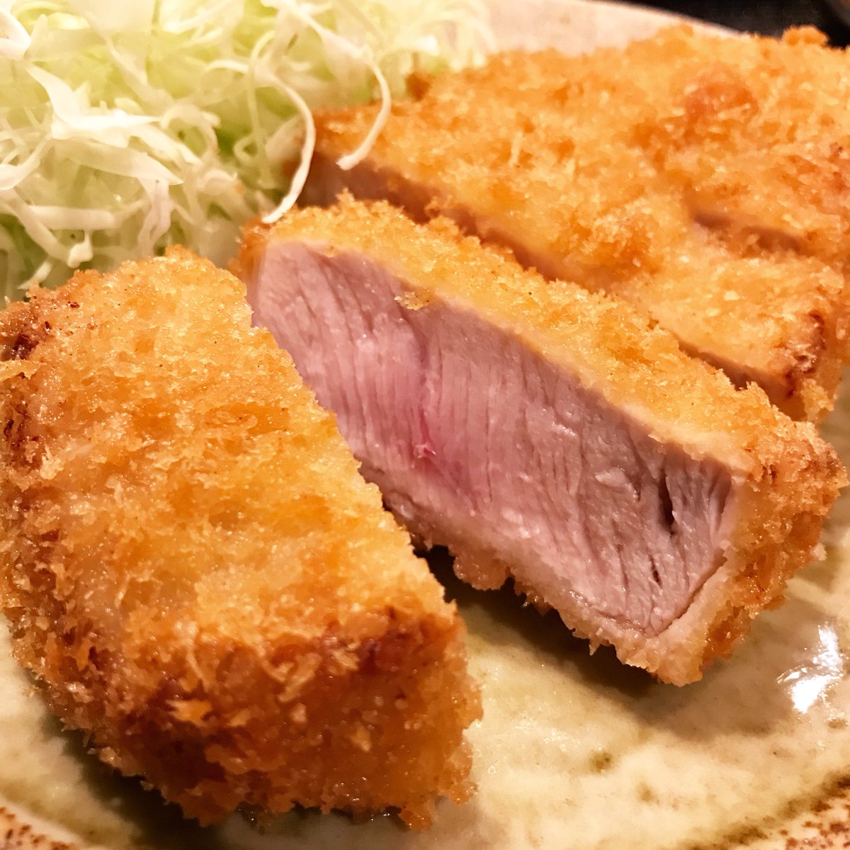 ট ইট র タケシィー 伏見の豚八堂でランチ 塩麹トンカツをいただきます 厚みのある豚肉の絶妙な揚げ具合が美味い 豚八堂 名古屋市中区 とんかつ 名古屋グルメ 名古屋めし ナゴレコ 名古屋インスタ交流会