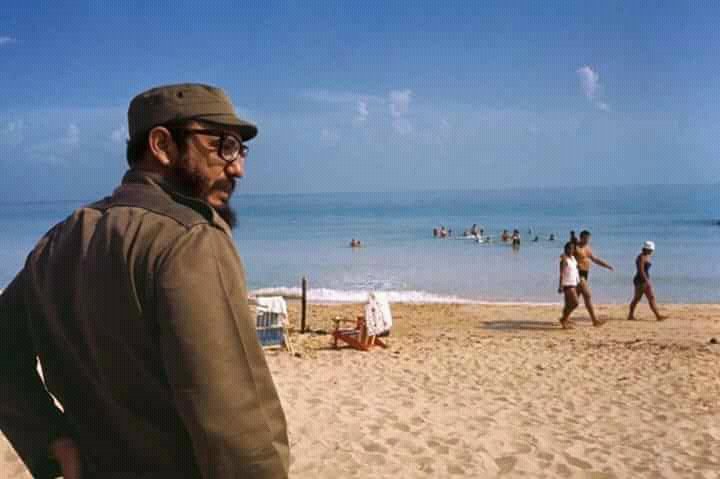nataliauci16's tweet photo. #13Ago #Fidel
#Foto3 #Foto4 #Foto5 #Foto6 de #92cumpleañosFidel desde la @universidad_uci @CubaMES #Cuba #CubaSocialista https://t.co/hJRIxa8gMt