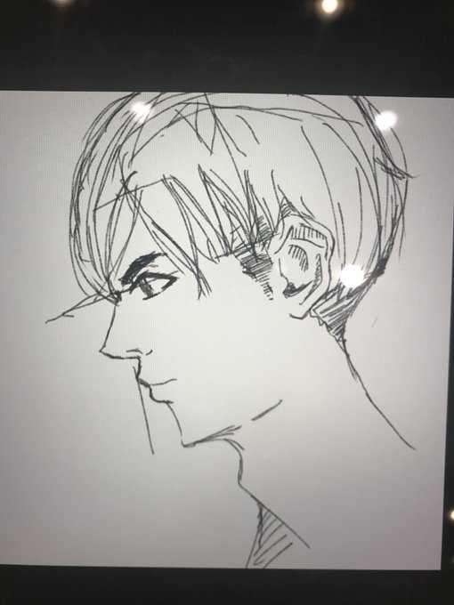 携帯ショップのiPadに居座って描いてた 