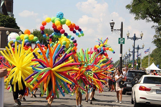 PHOTOS: Windsor Pride Parade Brings Colour And Happiness To Ottawa Street sta.cr/32Q32 https://t.co/urh2EwJNPf