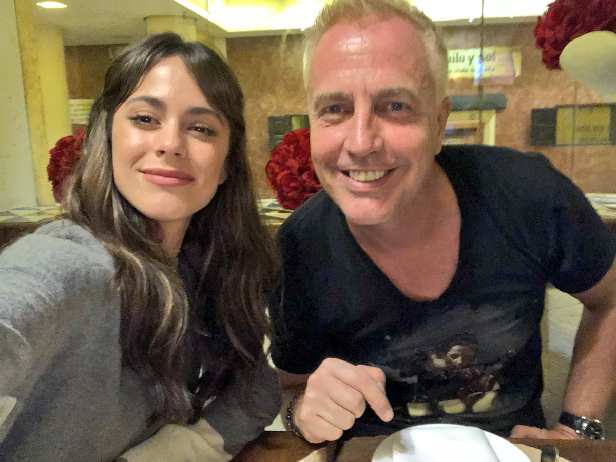marley_ok's tweet photo. Junto a @TiniStoessel en #mexico #PorElMundo ahora @telefe https://t.co/pzsfbWpOre
