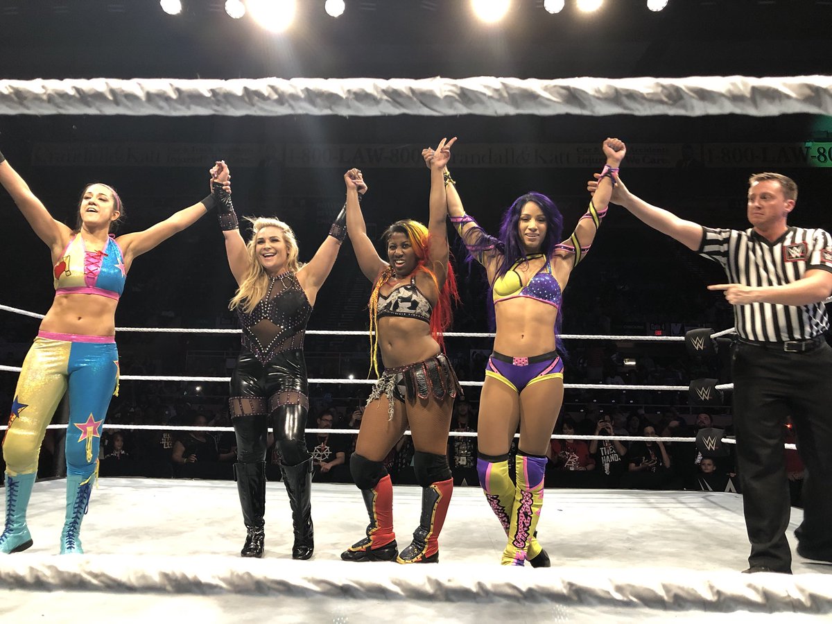 NatbyNature's tweet photo. Thank you, Roanoke! #wwelive 
👱‍♀️😽🔥💜 https://t.co/HhVa5s9ilb