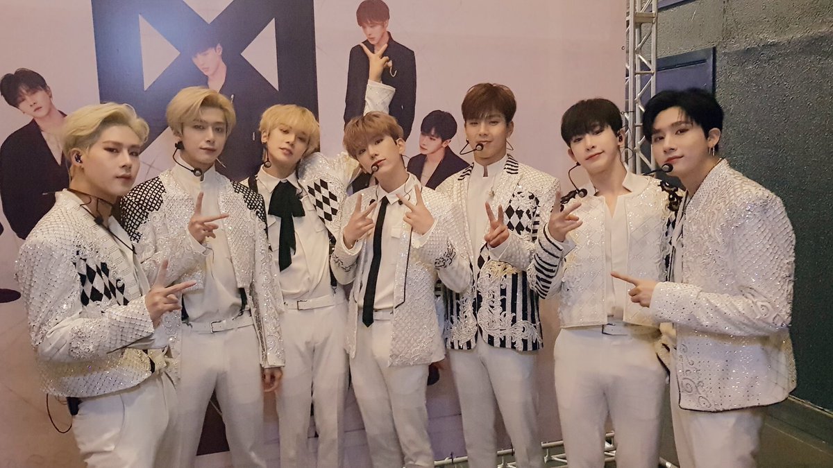 OfficialMONSTAX's tweet photo. [#MONSTA_X] 
2018 #MONSTAX WORLD TOUR 
<#THE_CONNECT> IN #BRAZIL #São_Paulo 🇧🇷

#몬스타엑스월드투어 #브라질 #상파울루 
#MX_2ND_WORLDTOUR https://t.co/f5LpVWPm7W