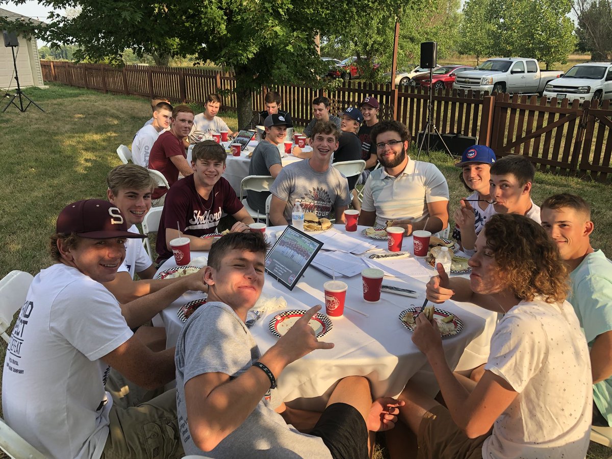 SHSIndiansbsb's tweet photo. FINALLY got to get together to celebrate our Student/Athletes after such a great season! Thanks to @TheBoz623 for hosting our end of the year Banquet/Party!
#StraffordStrong https://t.co/q7Xh1B6A2S