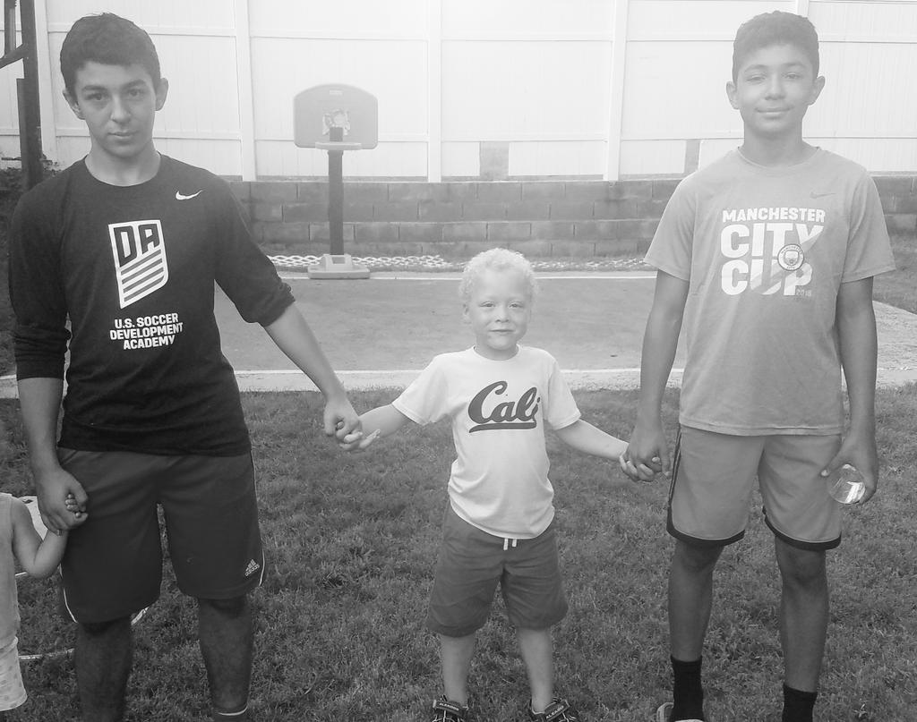 angboog's tweet photo. These boys told me they wanted to be #JoinedInStrength to support this cause, even if it just meant taking a simple pic. Proud of you fellas! @visitCville @qnoqns #LoveTrumpsHate @CleanAgencyInc https://t.co/2KPmplwVXt
