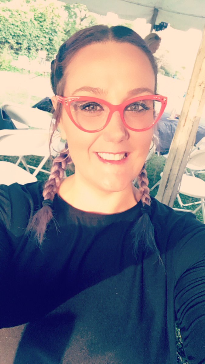 JenafurOz's tweet photo. Two weddings and a bridal shower! #funweekend #imtired https://t.co/a5ePtkaA5S