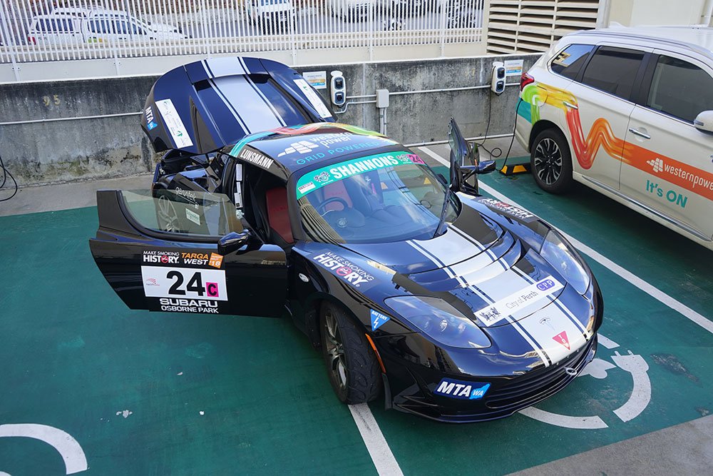 westernpowerwa's tweet image. This beast was the first #electricvehicle of its kind to complete @fia tarmac event in Australia as part of @qtwrally over the weekend. Overnight #gridpowered 200kWh. Great effort from the team to show the power of #EVs | More on EVs: goo.gl/xomjSP