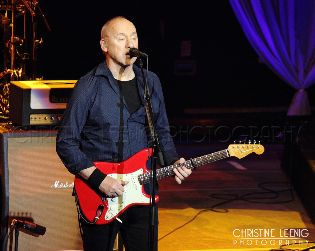 Happy 69th birthday to the Sultan of Swing, himself, Mr. @MarkKnopfler !! #MarkKnopfler @basiecenter #DireStraits #CountBasieCenter #ConcertPhotographer #ConcertPhotography @Fender #Fender #Stratocaster #CherryRed