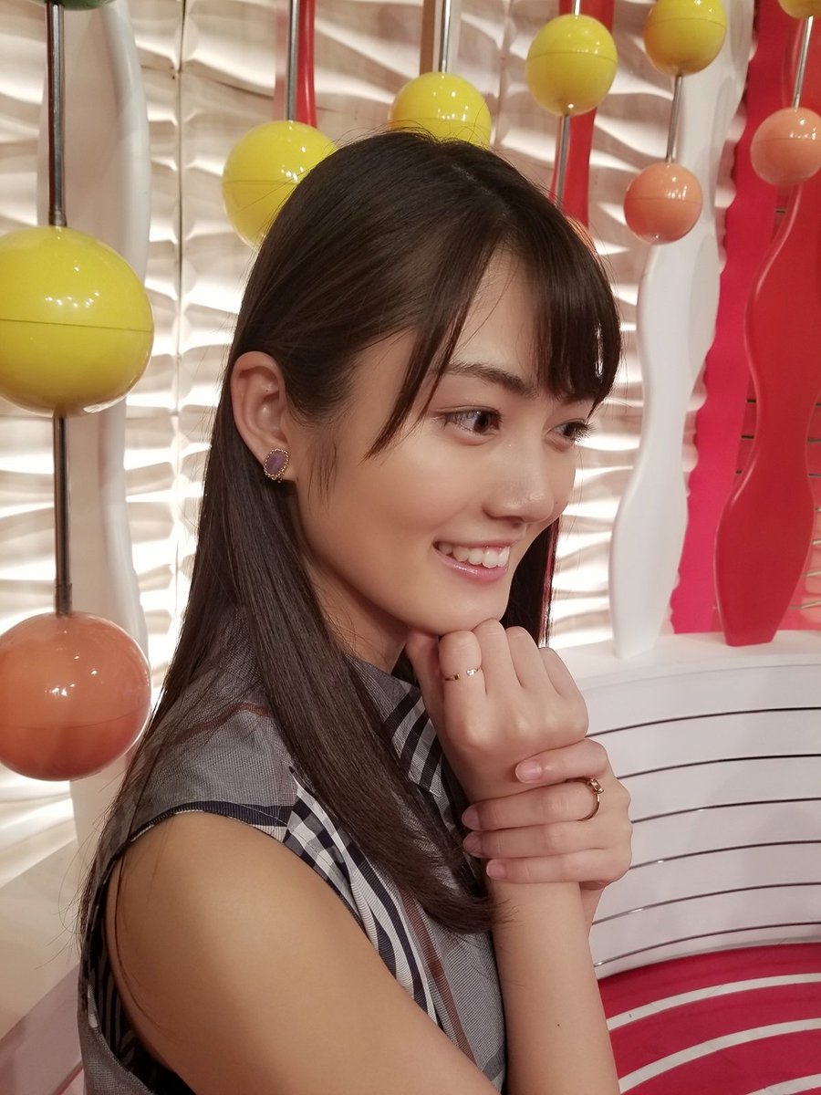 水谷果穂スタッフ 公式 Pa Twitter 先日の Going もご覧になって頂きありがとうございました アクセサリーもかわいかったので 明日はお知らせが ˊ ˋ 楽しみにしていてください 水谷果穂 Going