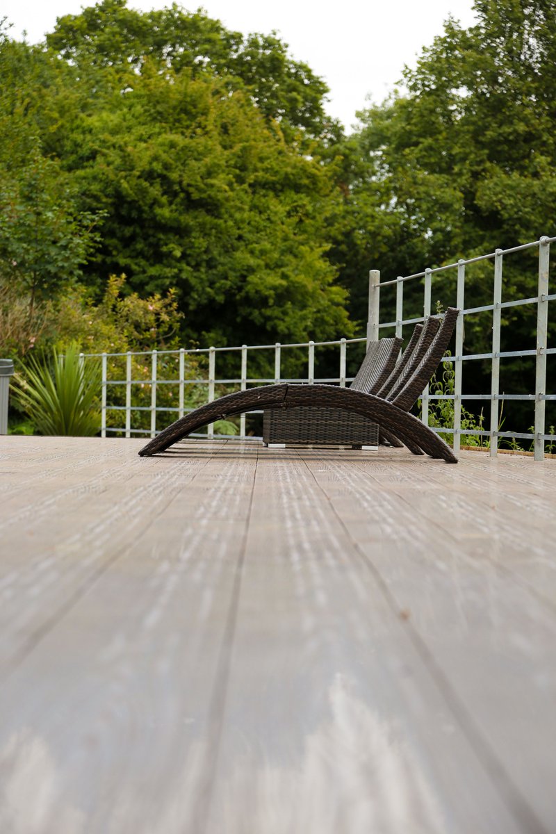 LiniarOutdoor's tweet photo. Creating beautiful, long-lasting & low maintenance decks for the holiday home and domestic market, Liniar manufactures all of its decking products in the same lead-free uPVC as its windows, doors and conservatories.
Contact us at: https://t.co/UVXrOEDn6r
#deckingkits #decking https://t.co/EmYStXFnGx